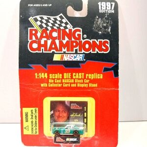 Ken Schrader #33 Racing Champions 1997 Nascar 1:144 Diecast Car #N015